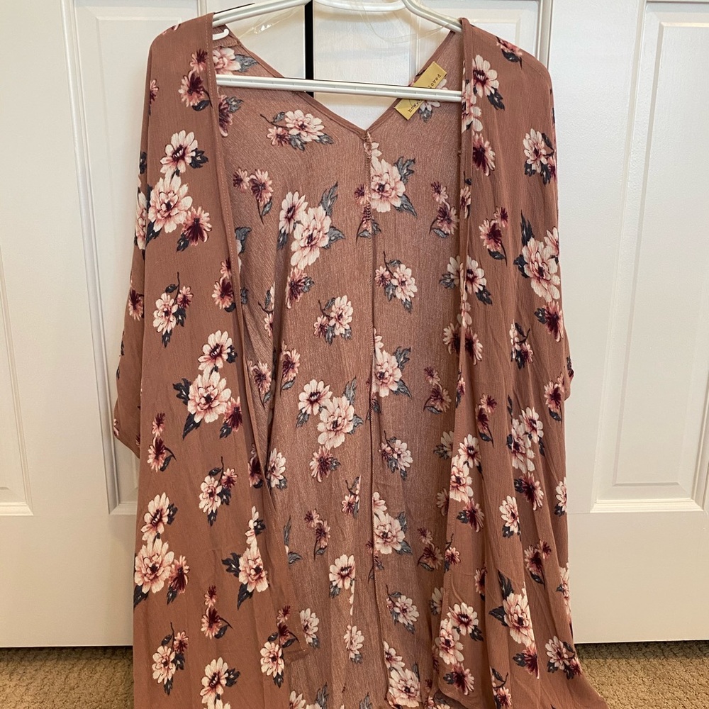 Pink kimono coverup with flower pattern